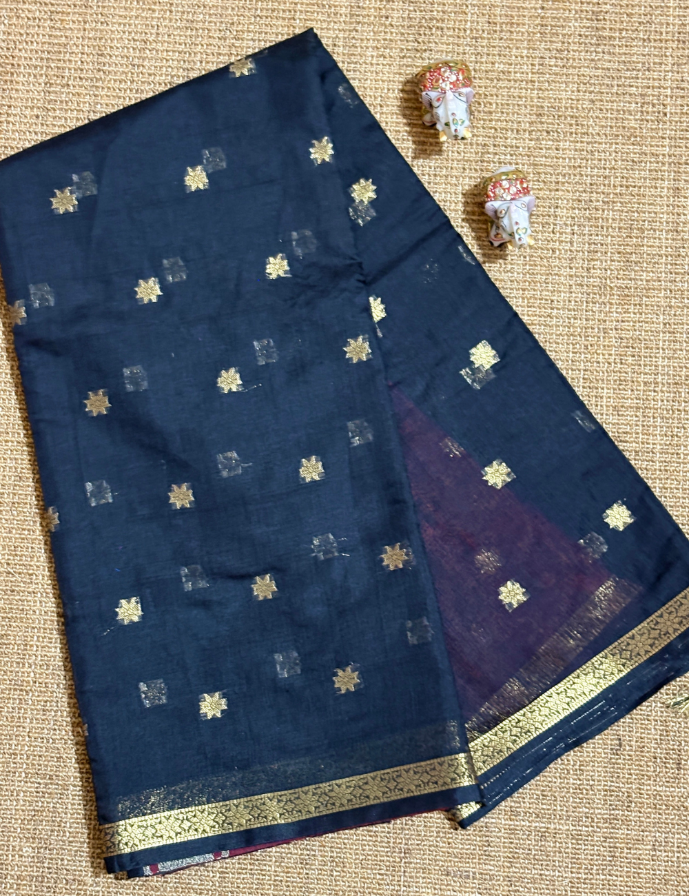 Black & Pinkish red with Zari Border Kalyani Cotton Saree