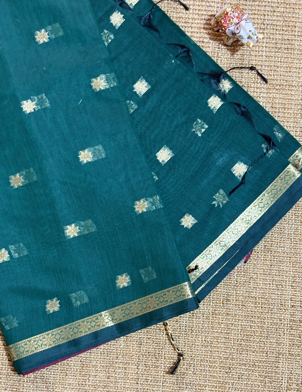 Rich teal green with a Pinkish-Red Kalyani Cotton Saree