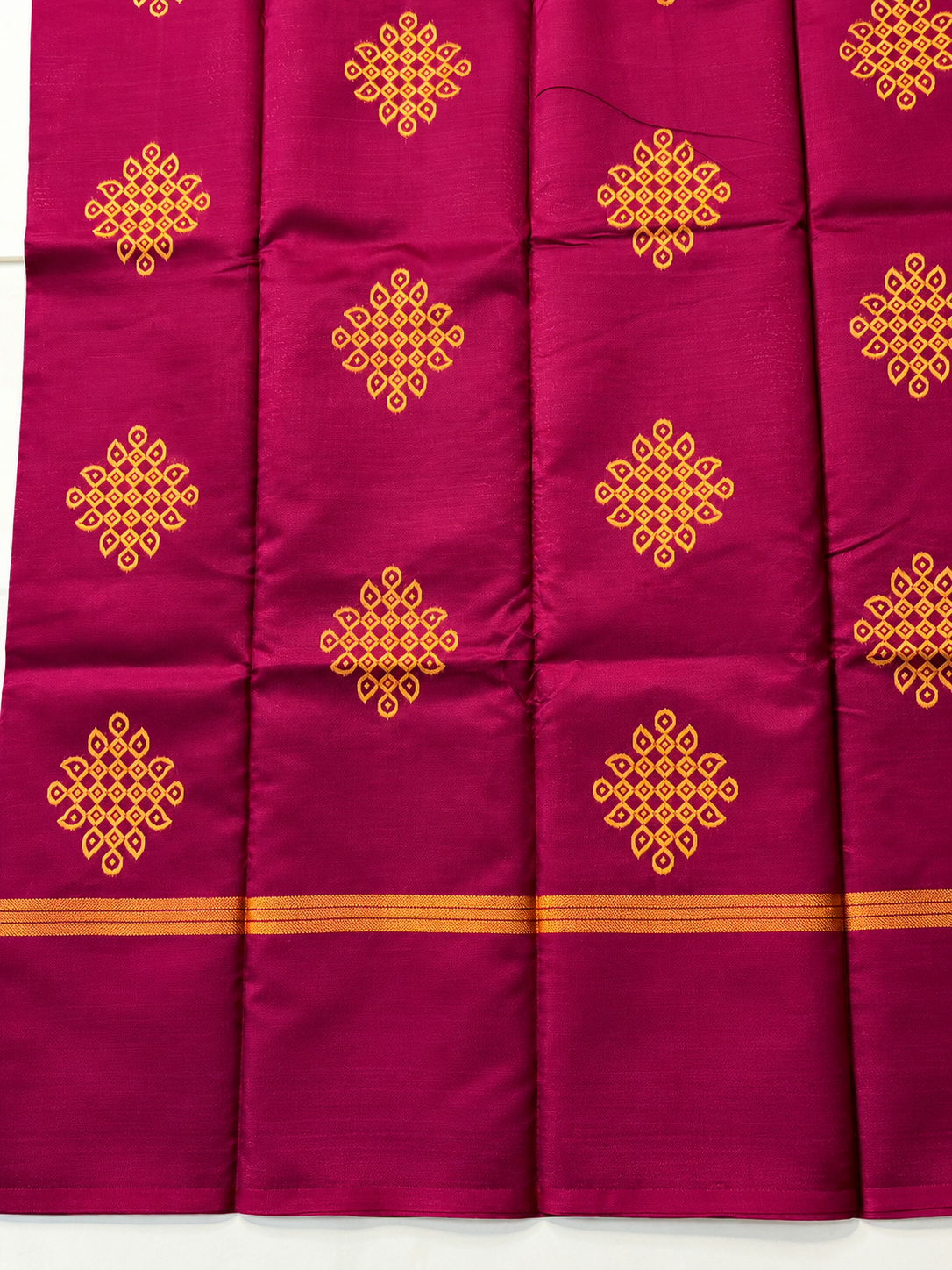 Kolam Silk Saree Set