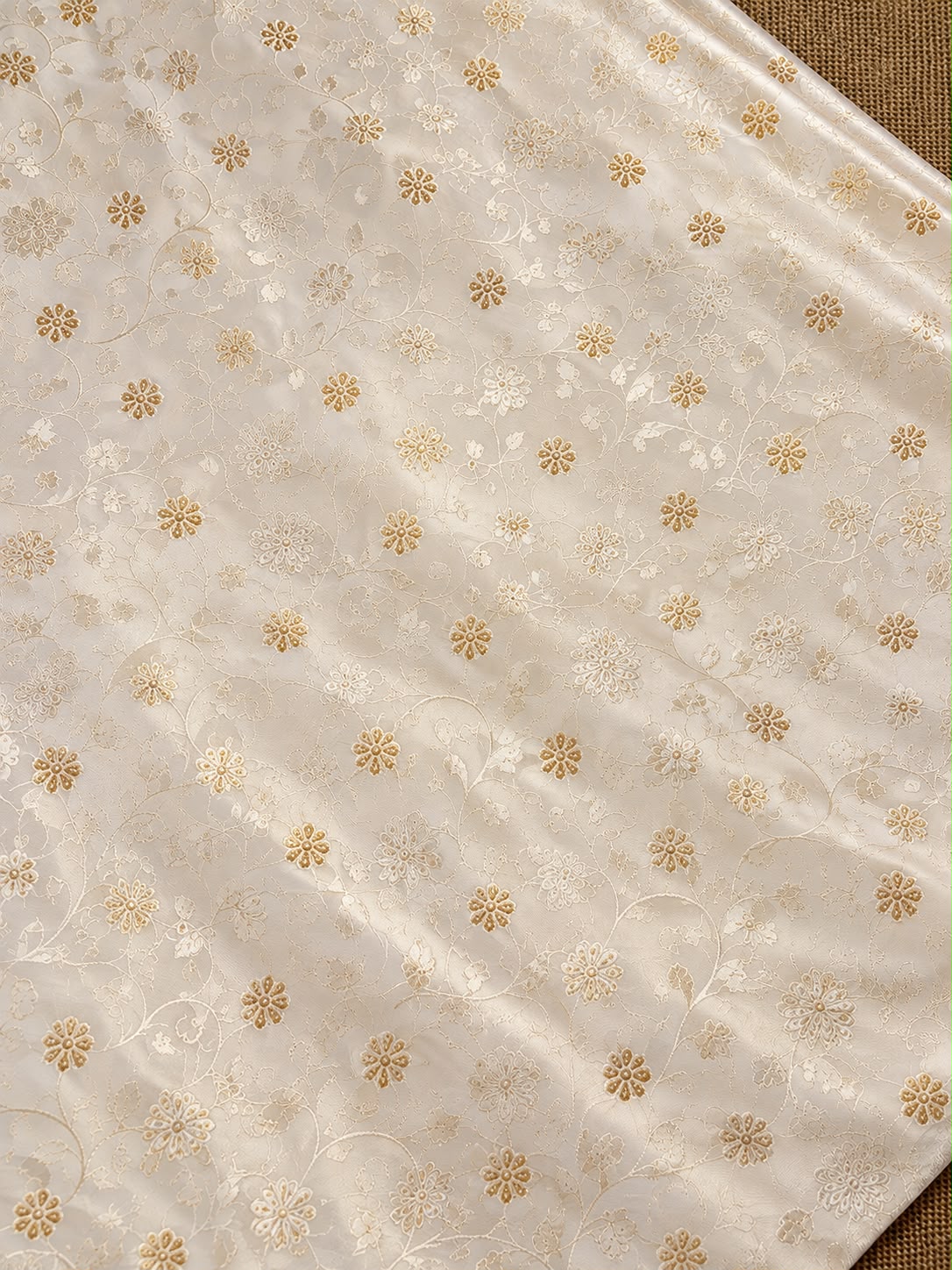 Elegant Ethnic Lehenga with Lining